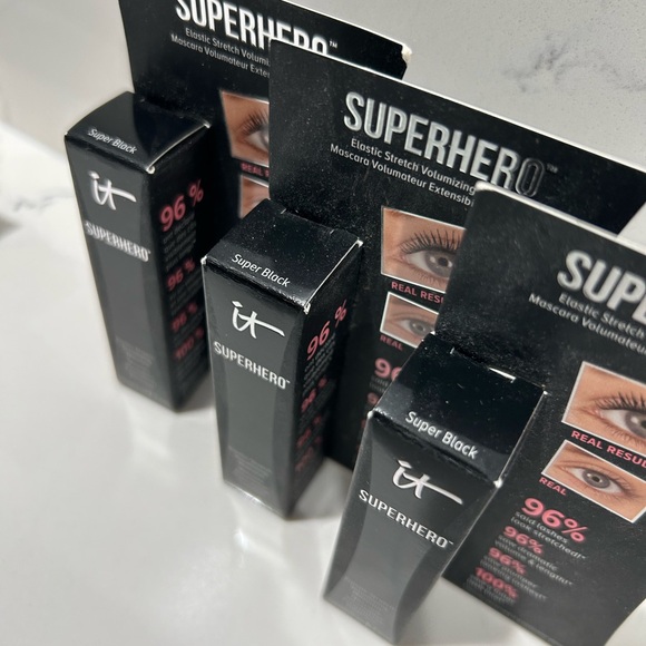 it cosmetics superhero mascara super black travel size - Picture 2 of 4